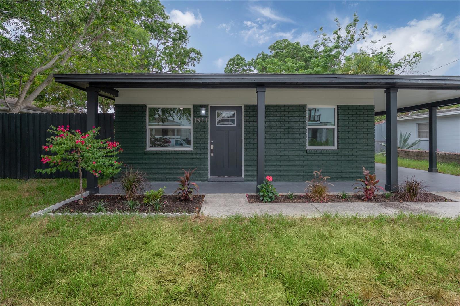 1911 W CHERRY ST, TAMPA, FL — photo 26