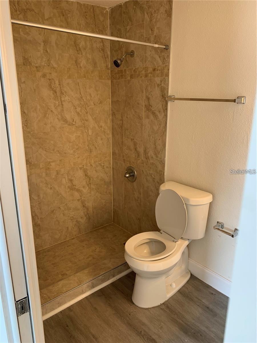 17202 SANDALWOOD DR #202, WILDWOOD, FL — photo 8
