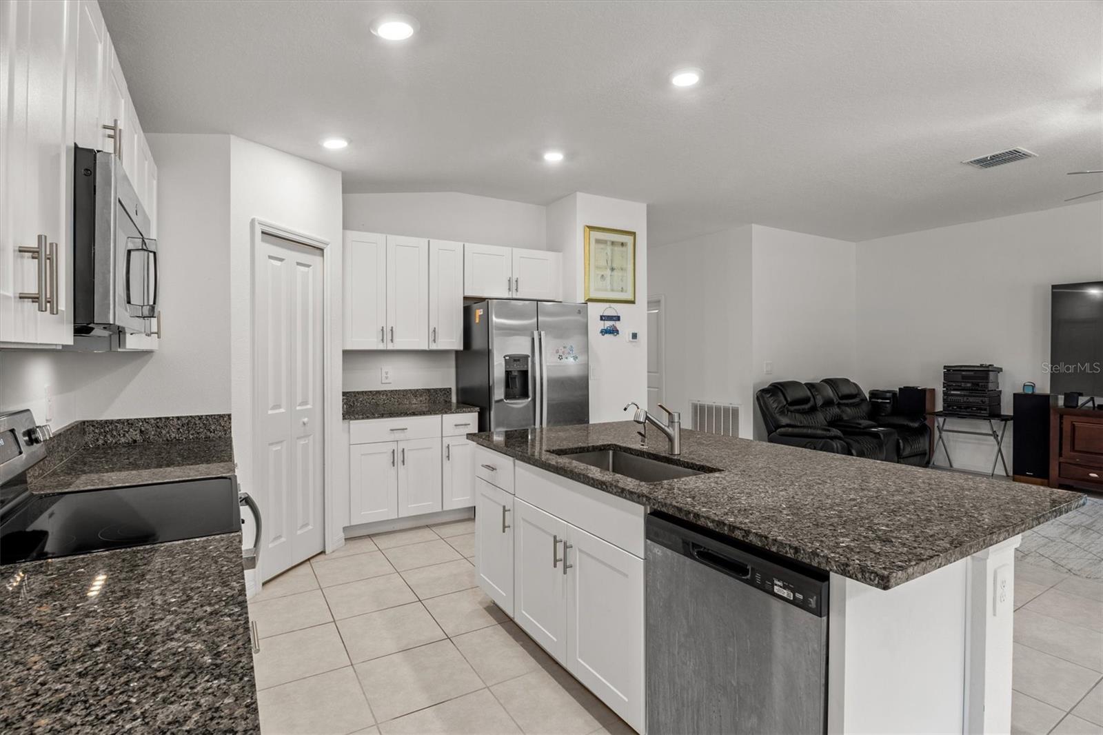 1856 RED LOOP, LAKELAND, FL — photo 8