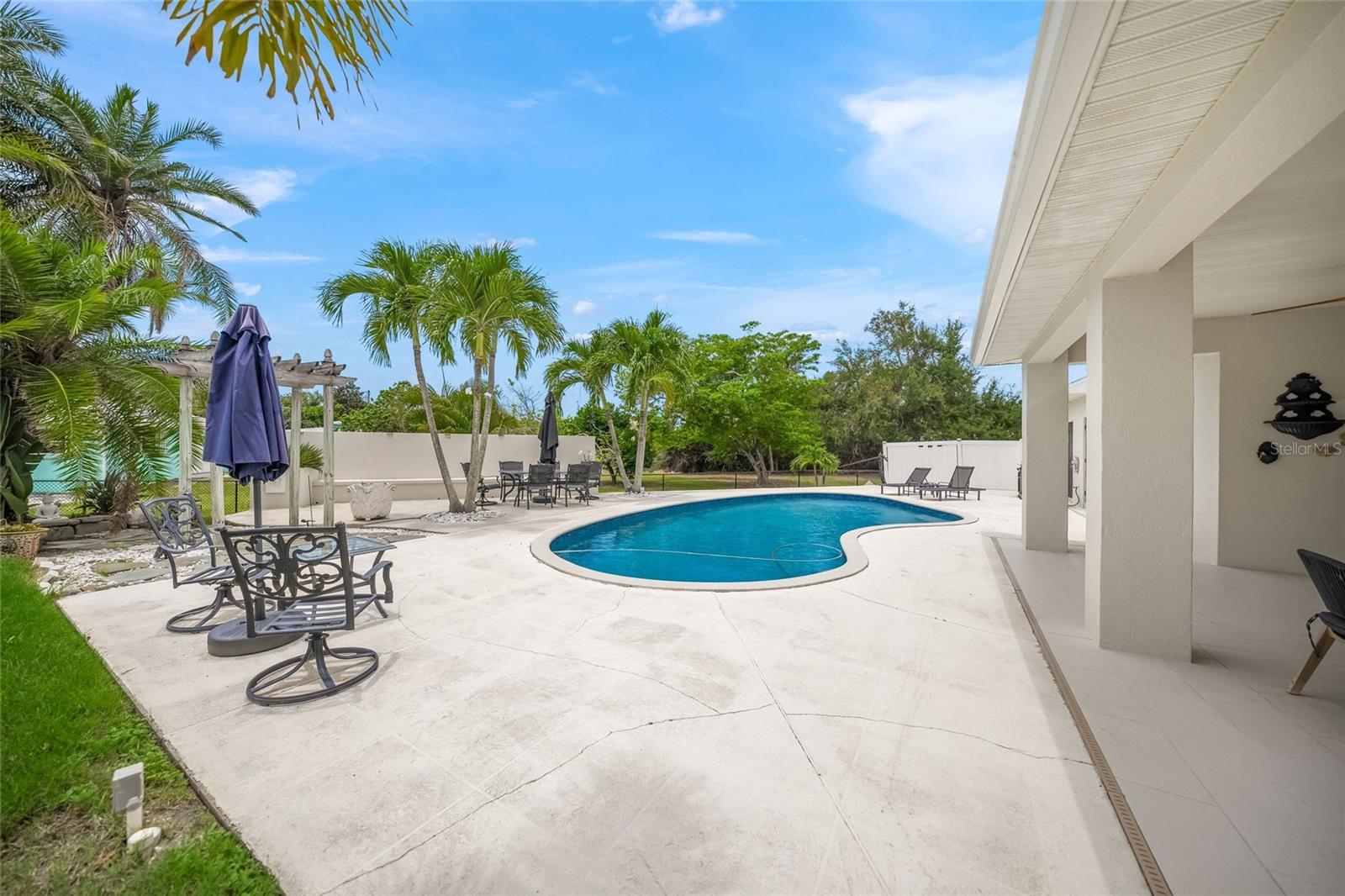 9214 18TH DR NW, BRADENTON, FL — photo 41