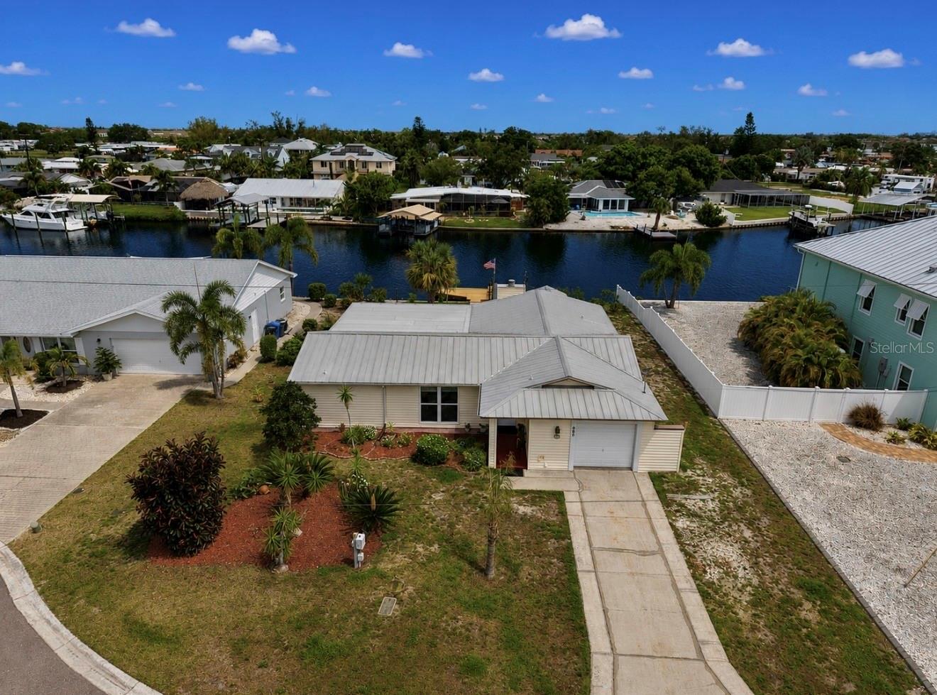 803 LEISEY CIR, RUSKIN, FL