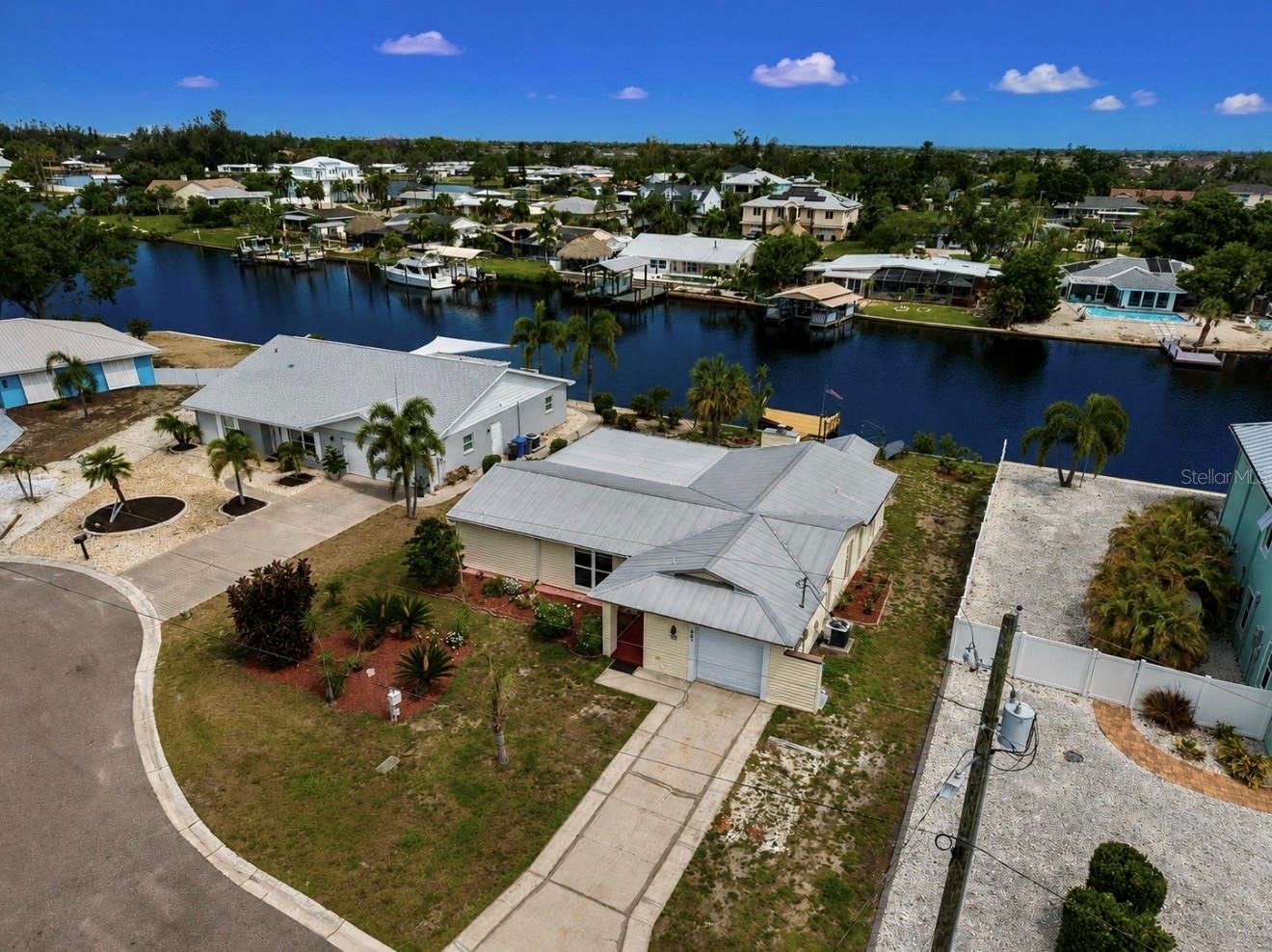 803 LEISEY CIR, RUSKIN, FL — photo 2