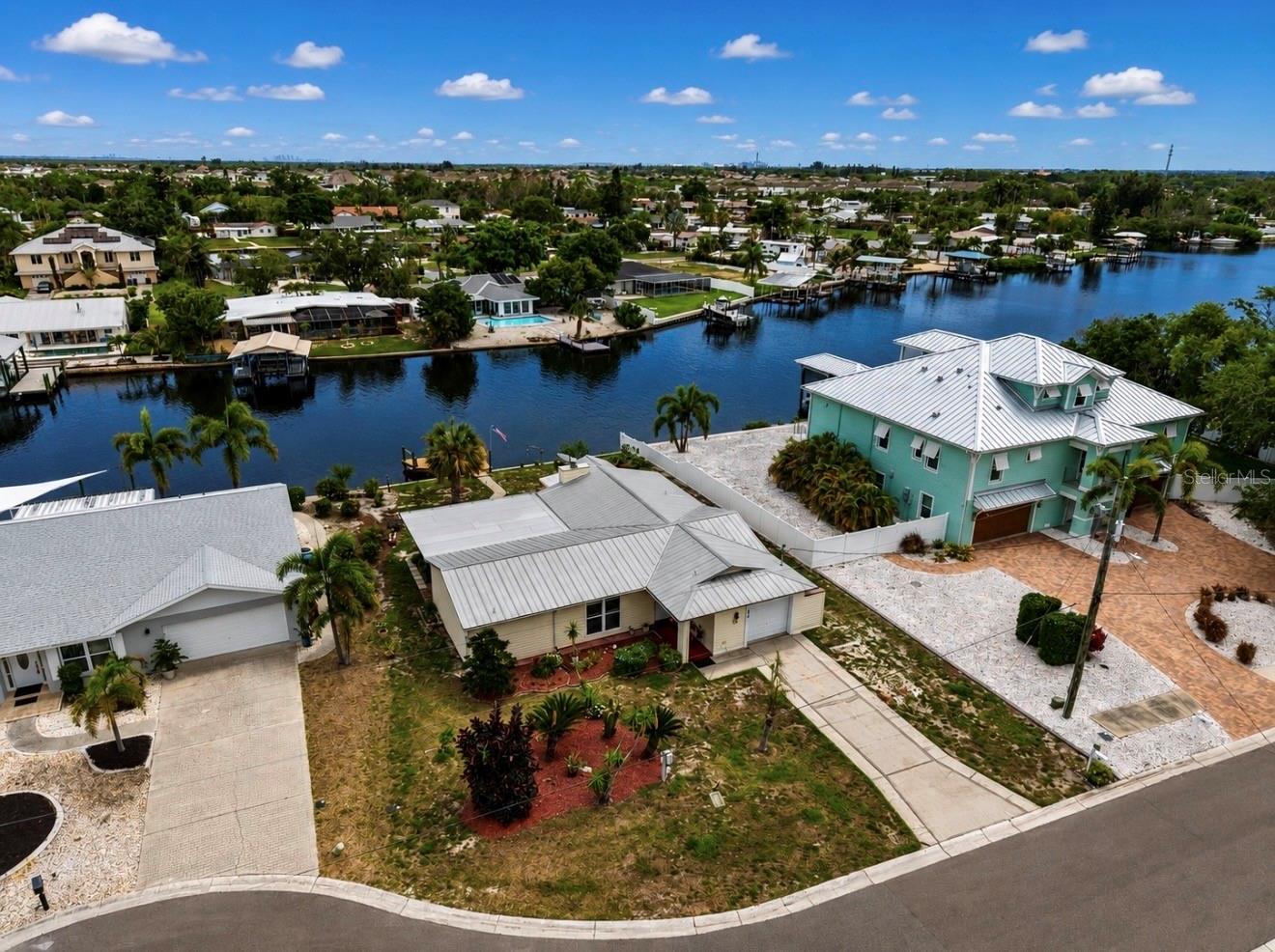 803 LEISEY CIR, RUSKIN, FL — photo 7