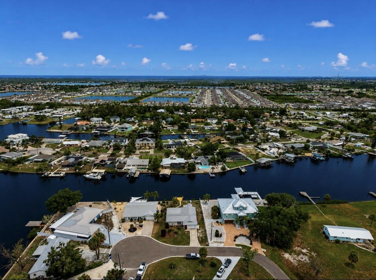 803 LEISEY CIR, RUSKIN, FL — photo 12