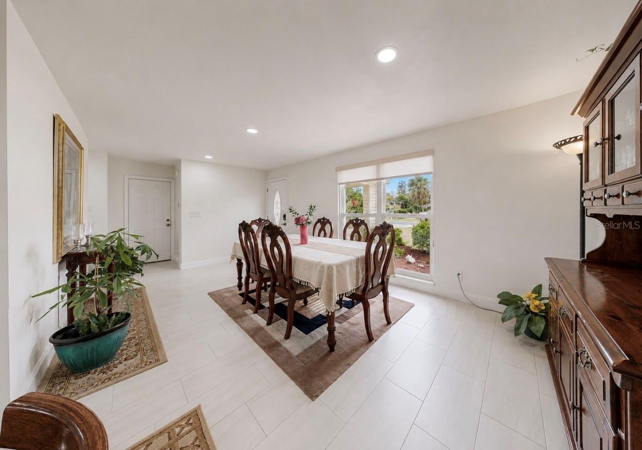 803 LEISEY CIR, RUSKIN, FL — photo 17