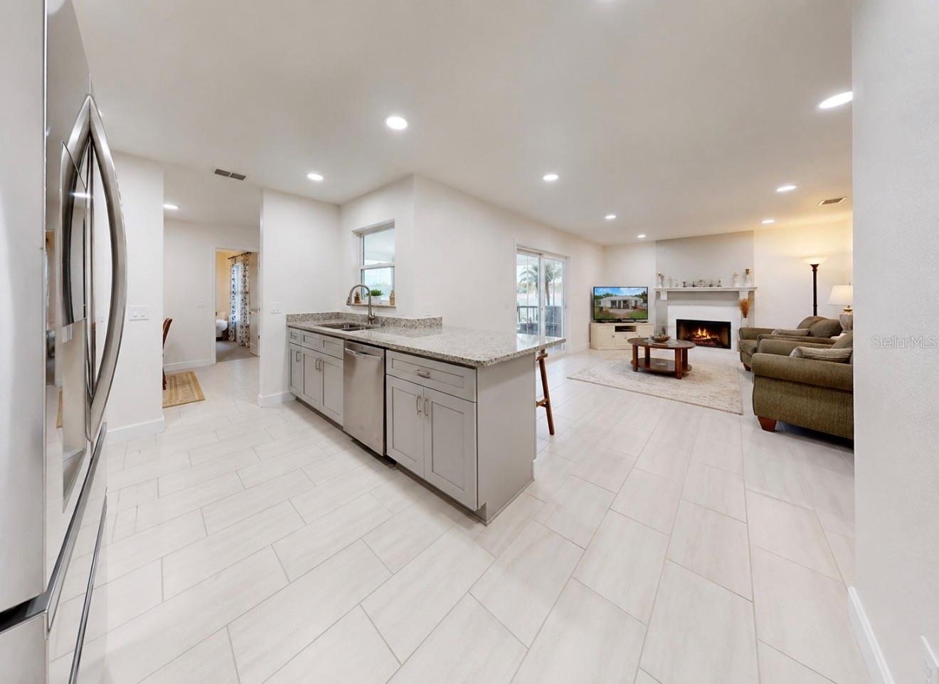 803 LEISEY CIR, RUSKIN, FL — photo 21