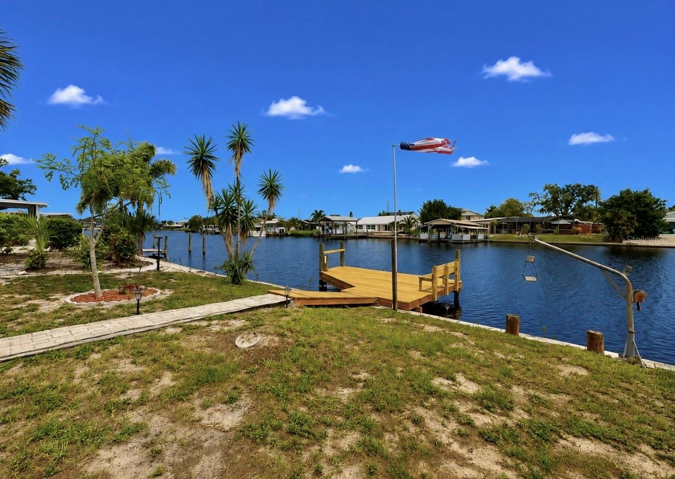 803 LEISEY CIR, RUSKIN, FL — photo 39