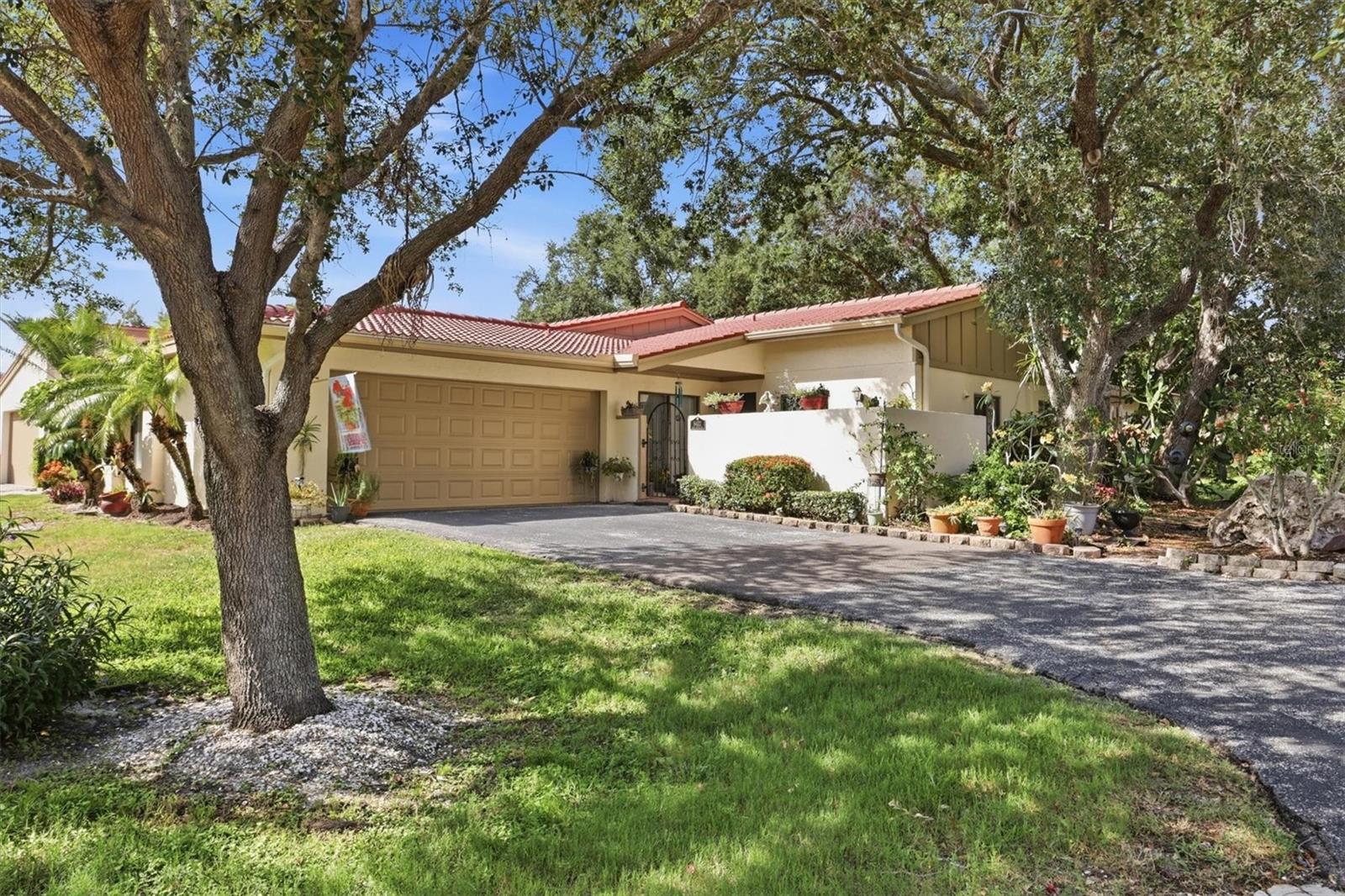 6421 SUN EAGLE LN, BRADENTON, FL