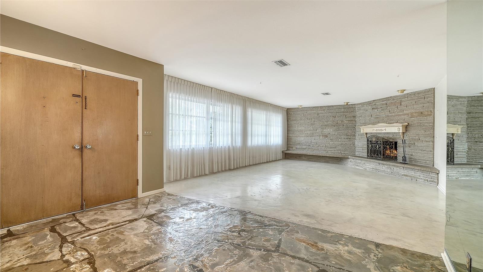 621 ALHAMBRA RD, VENICE, FL — photo 10