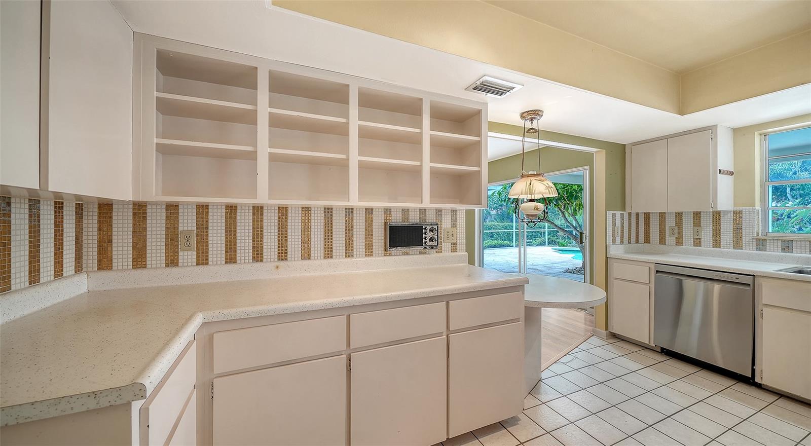 621 ALHAMBRA RD, VENICE, FL — photo 15