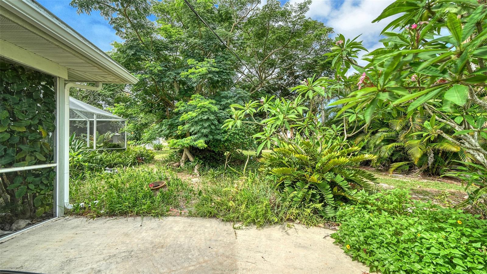 621 ALHAMBRA RD, VENICE, FL — photo 32