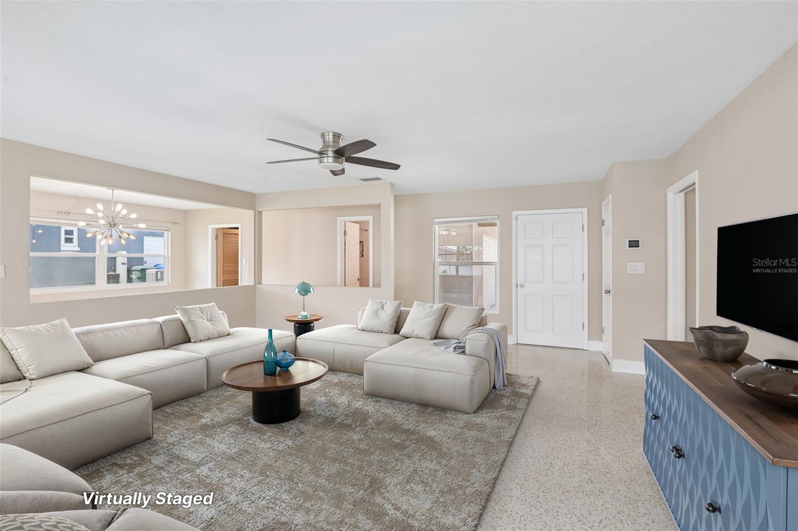 563 EASTVIEW RD, LARGO, FL — photo 2