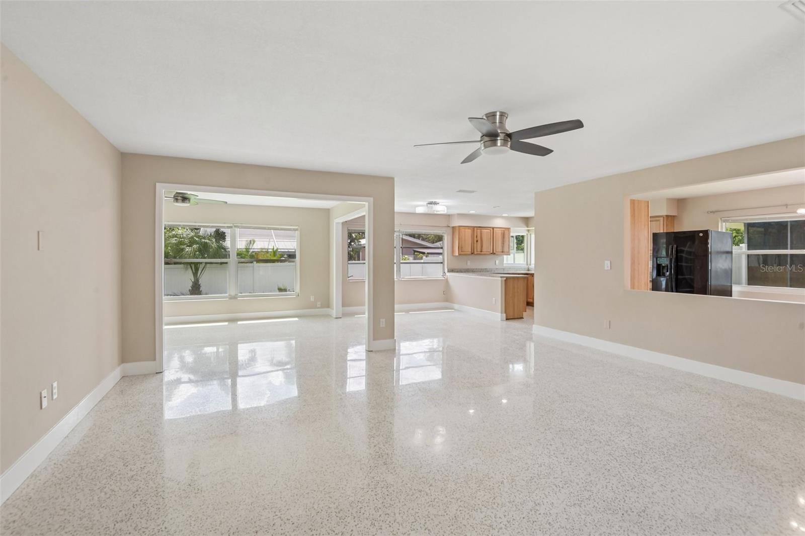 563 EASTVIEW RD, LARGO, FL — photo 4