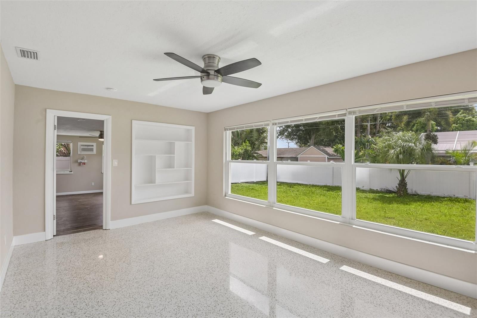 563 EASTVIEW RD, LARGO, FL — photo 14