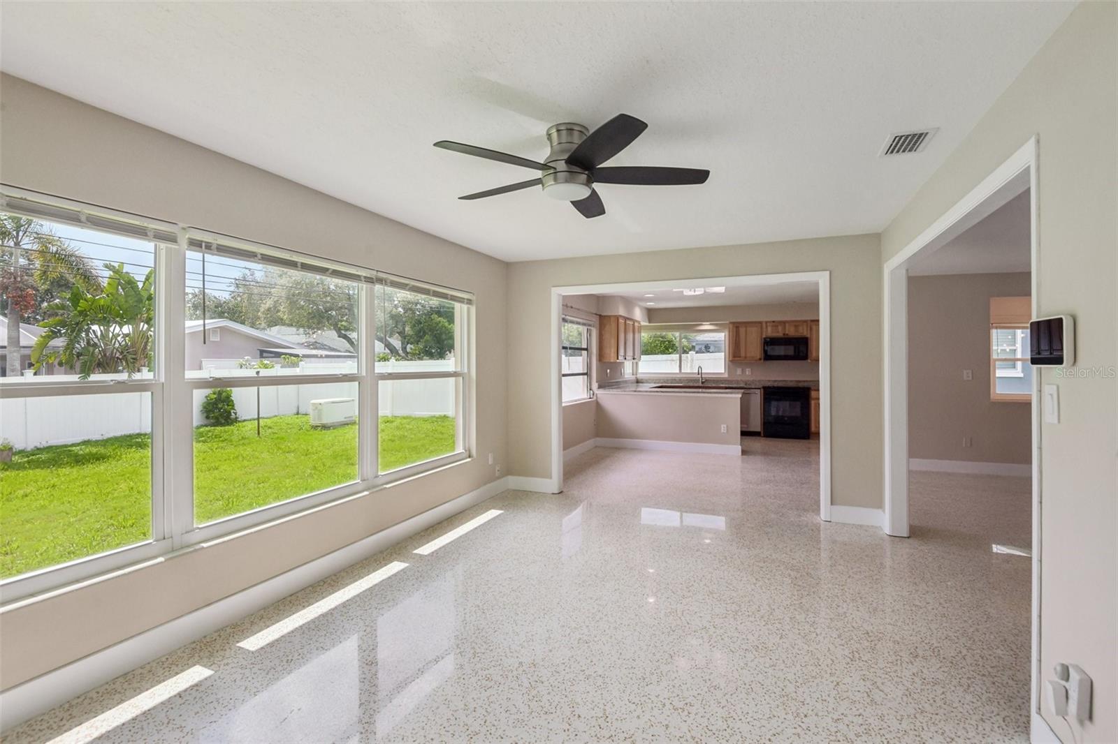 563 EASTVIEW RD, LARGO, FL — photo 15
