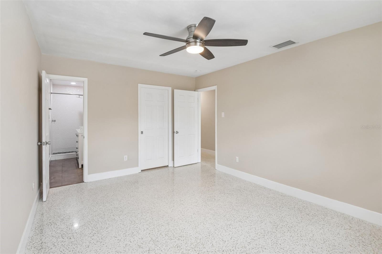 563 EASTVIEW RD, LARGO, FL — photo 19