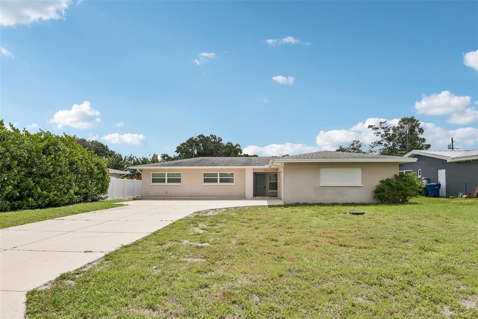563 EASTVIEW RD, LARGO, FL — photo 36