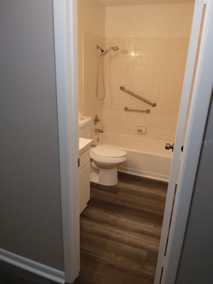 27 W RAYMOND ST, AVON PARK, FL — photo 3