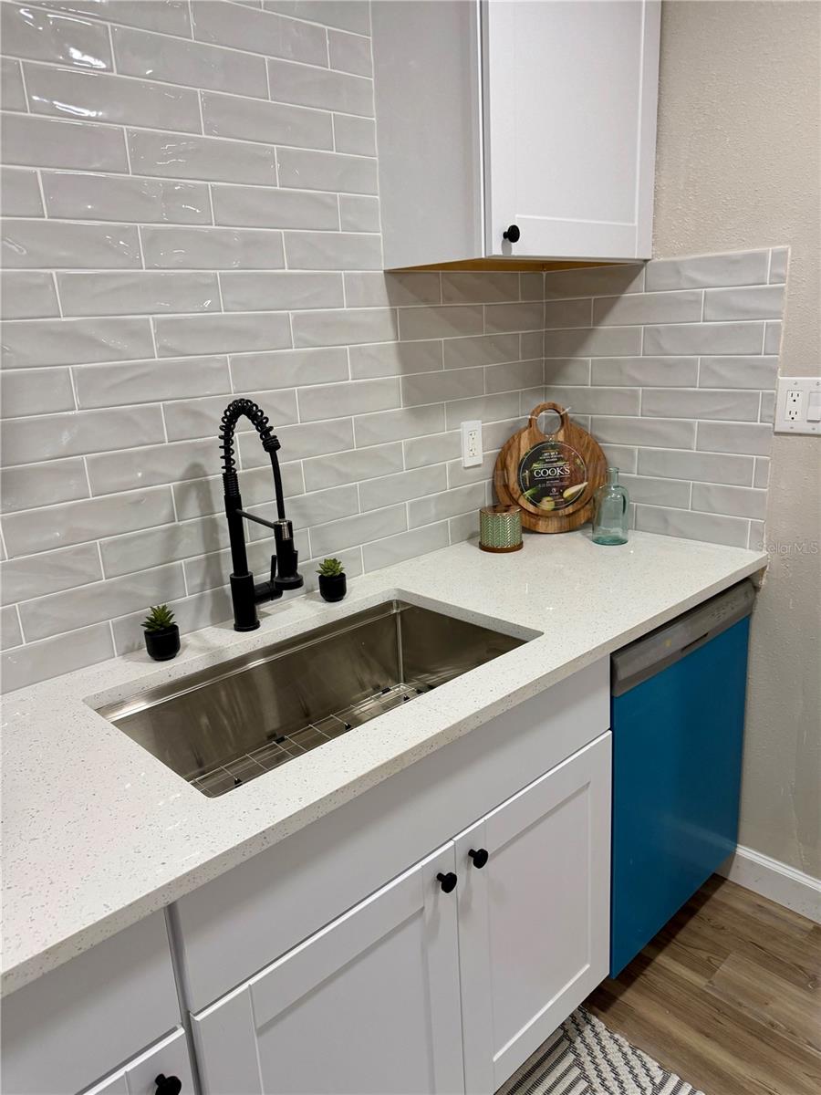 6612 SIERRA TER, NEW PORT RICHEY, FL — photo 14