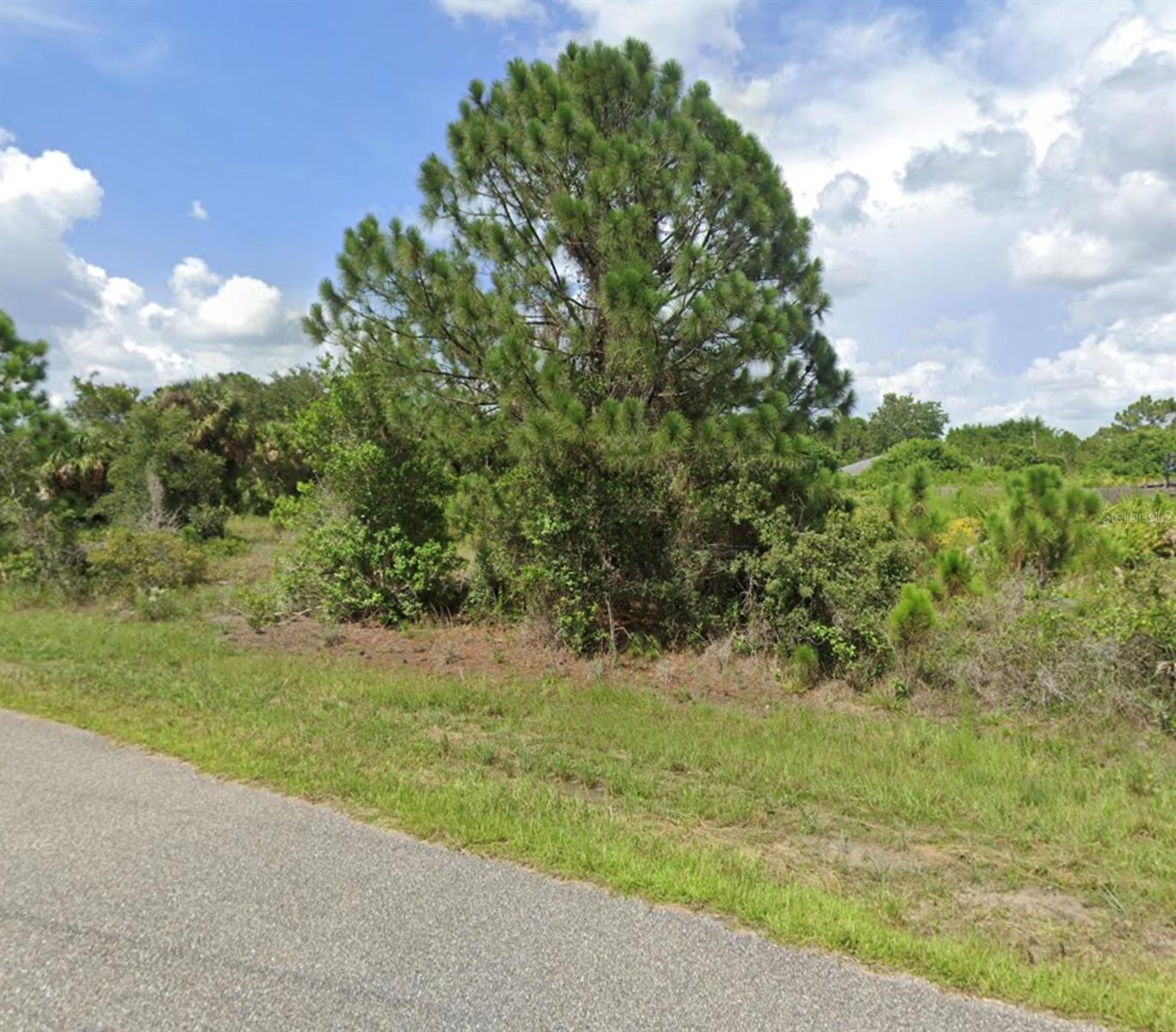 000 S PARAGON RD, NORTH PORT, FL — photo 2
