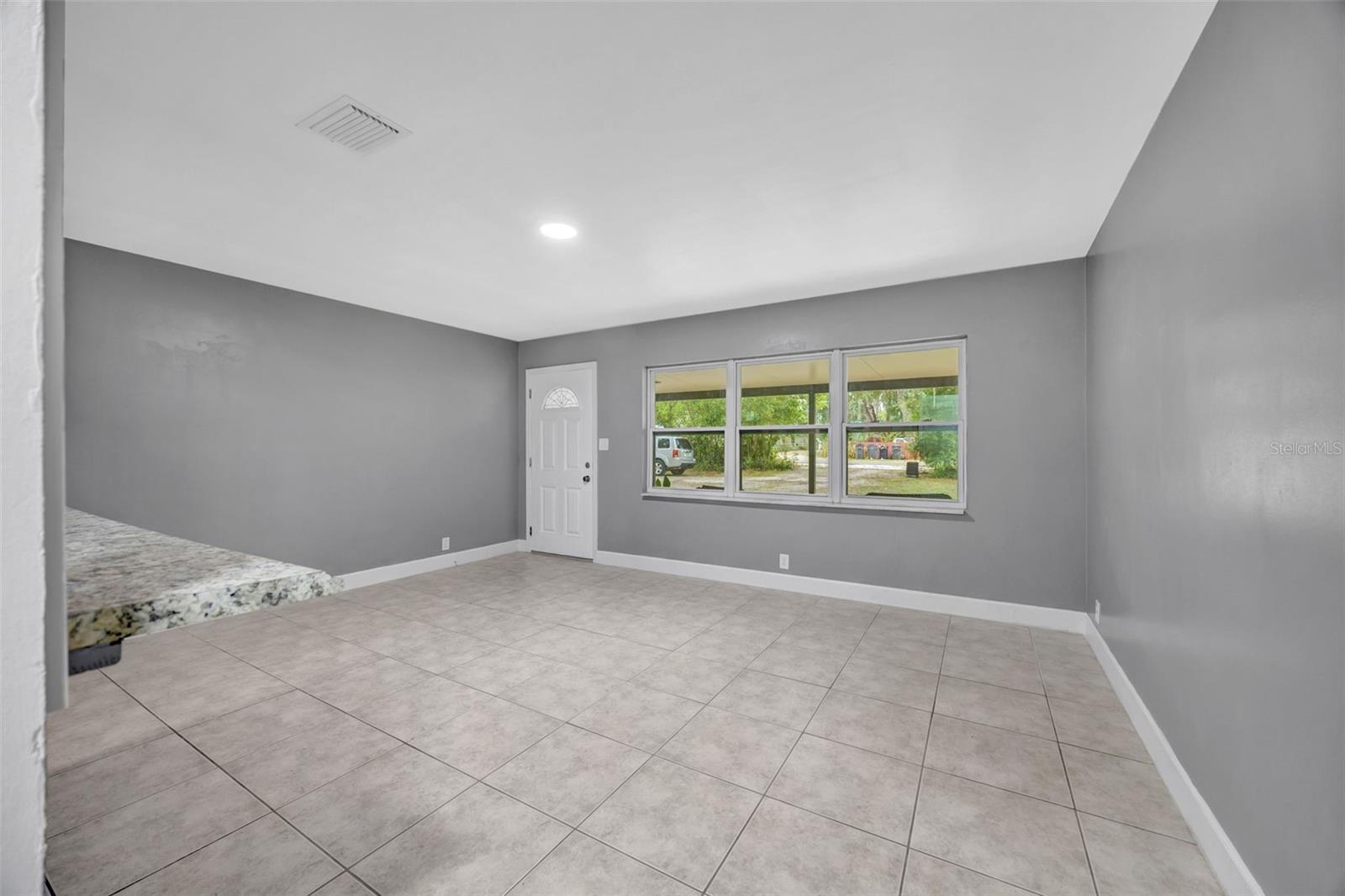 308 S KINGSWAY RD, SEFFNER, FL — photo 7