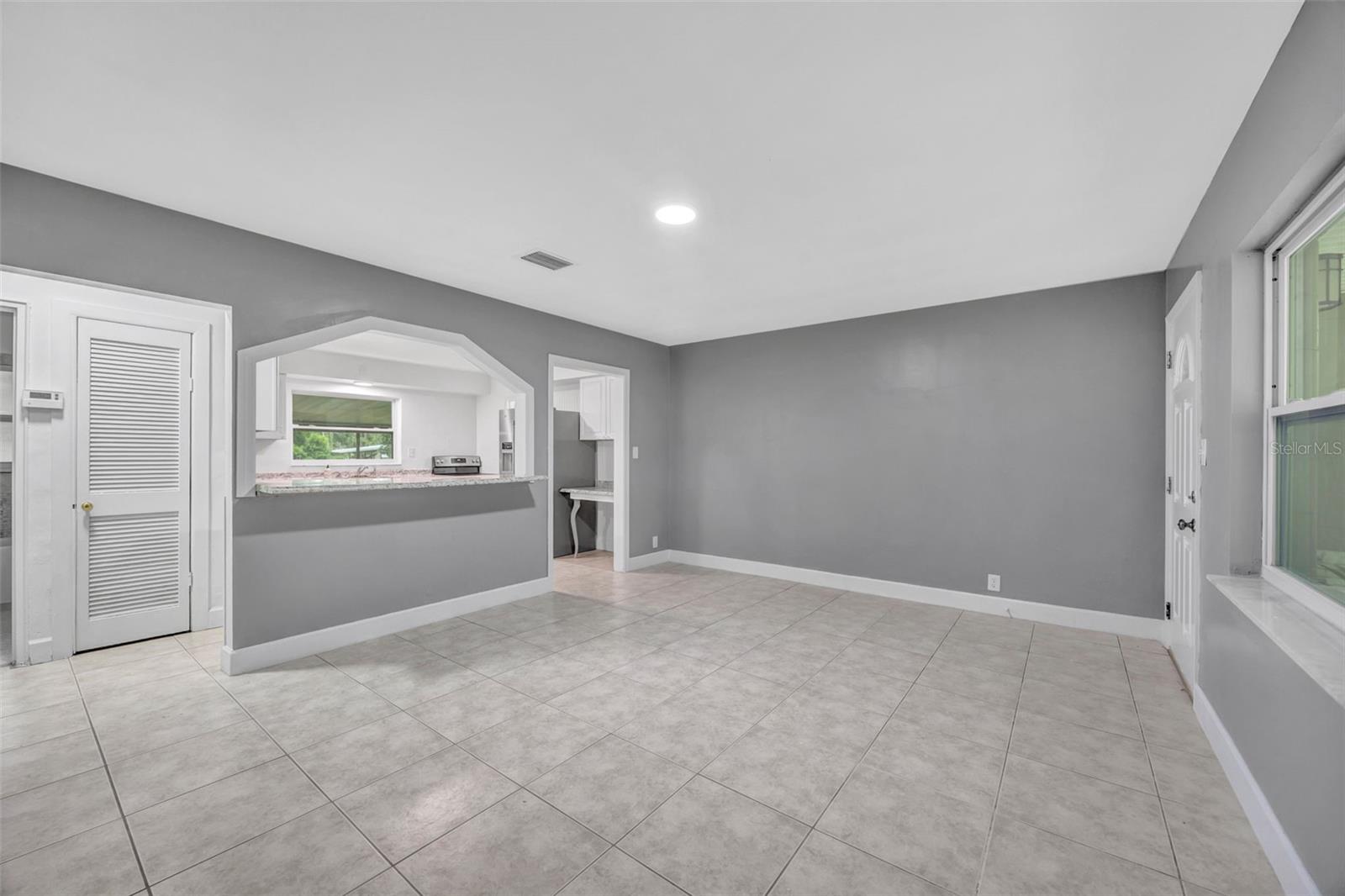 308 S KINGSWAY RD, SEFFNER, FL — photo 8