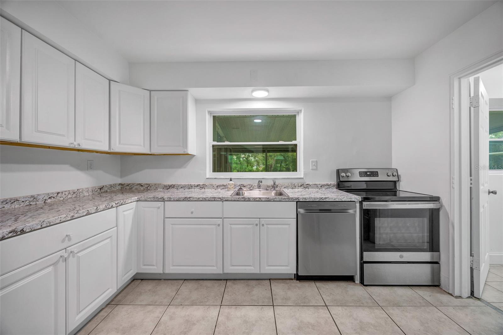 308 S KINGSWAY RD, SEFFNER, FL — photo 13