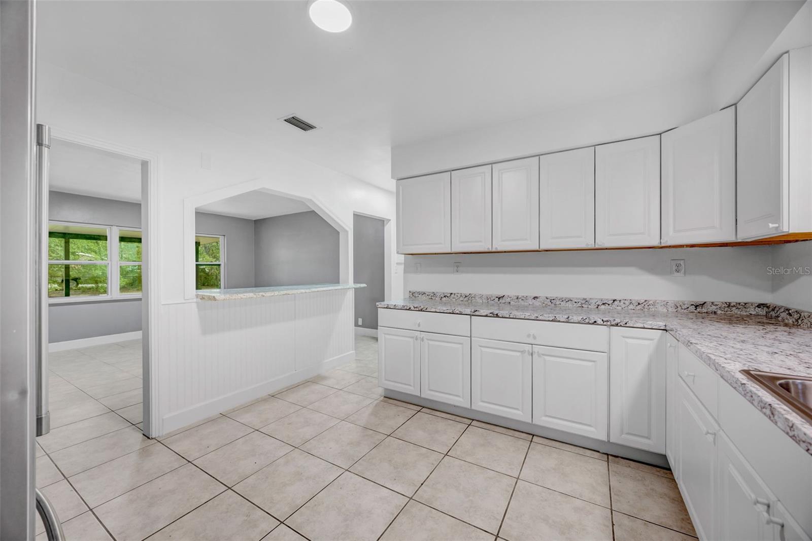 308 S KINGSWAY RD, SEFFNER, FL — photo 14