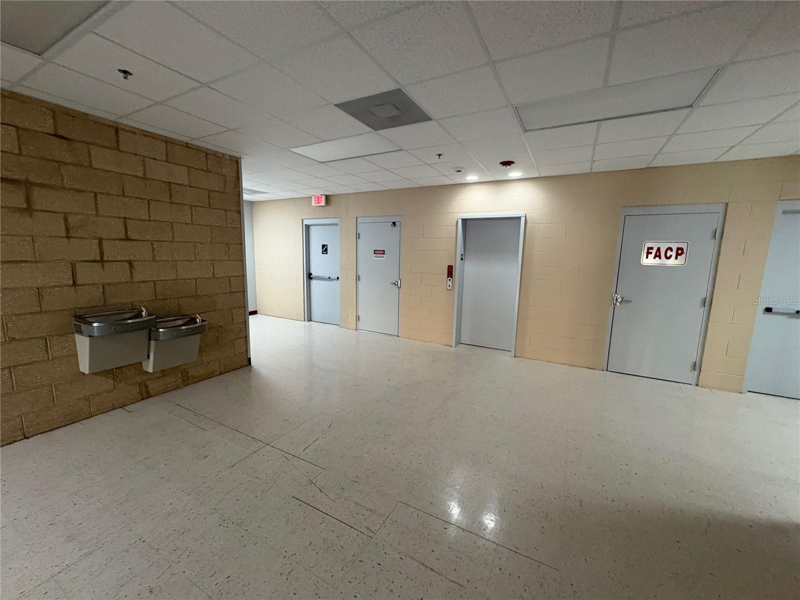 13250 N 56TH ST #103, TEMPLE TERRACE, FL — photo 3