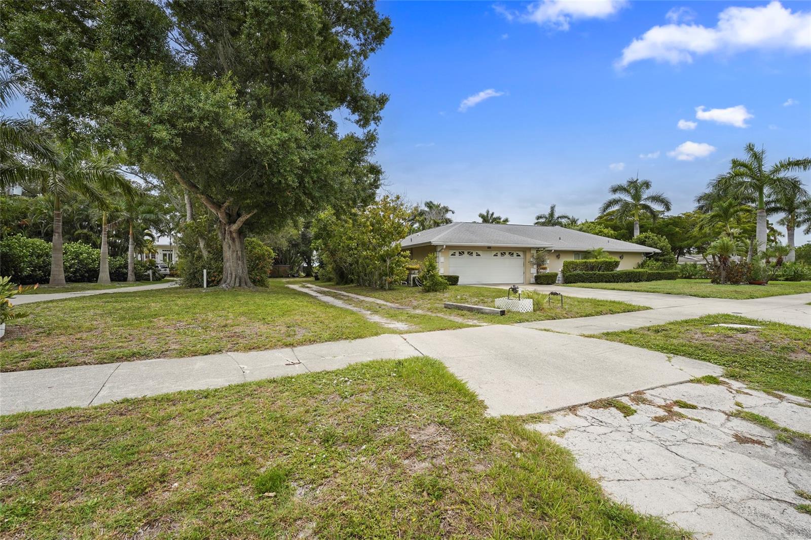 7538 WESTMORELAND DR, SARASOTA, FL — photo 11