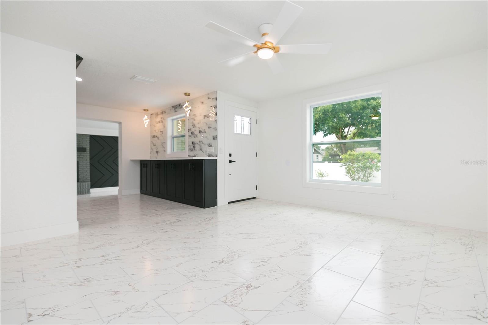 8723 N RIVER FOREST CIR, TAMPA, FL — photo 6