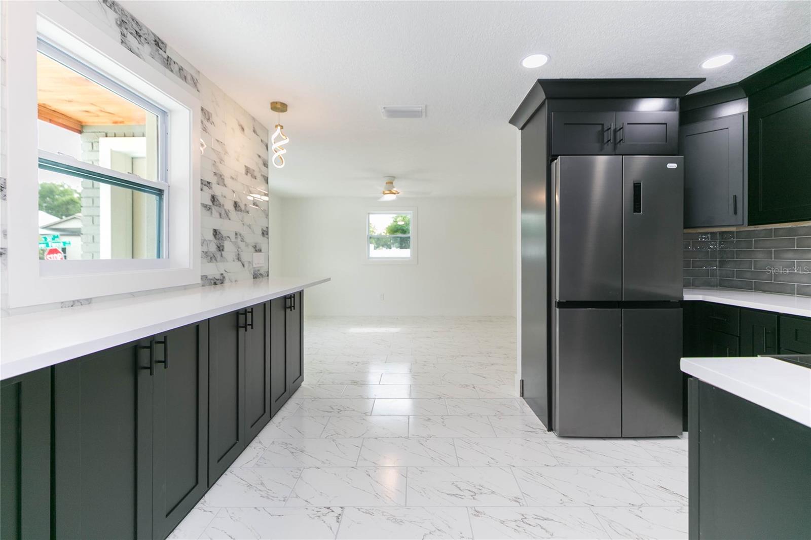 8723 N RIVER FOREST CIR, TAMPA, FL — photo 8