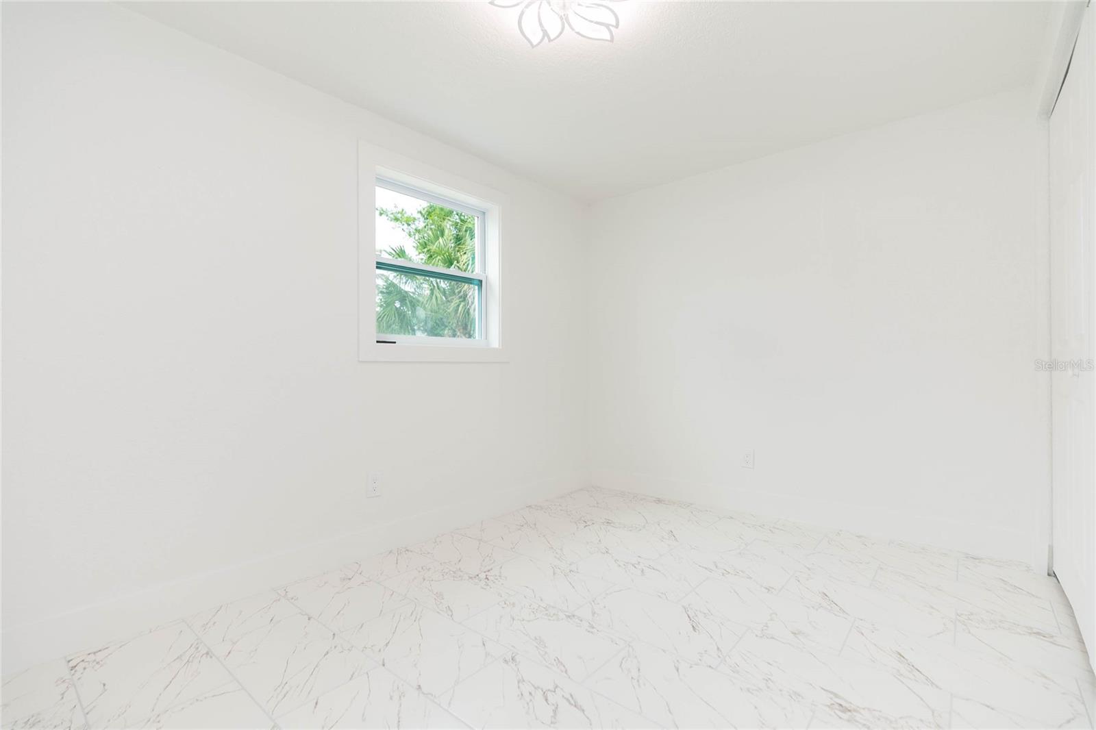 8723 N RIVER FOREST CIR, TAMPA, FL — photo 20