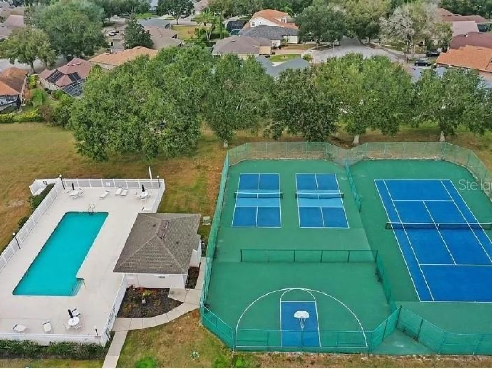 10157 SPRING LAKE DR, CLERMONT, FL — photo 12