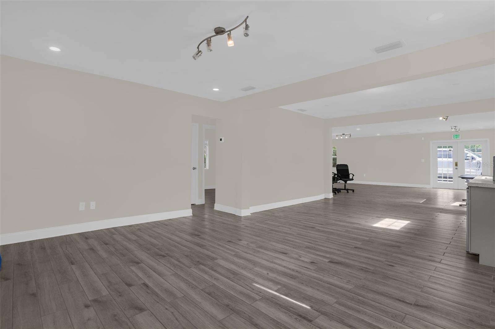 1501 E ROBINSON ST, ORLANDO, FL — photo 4