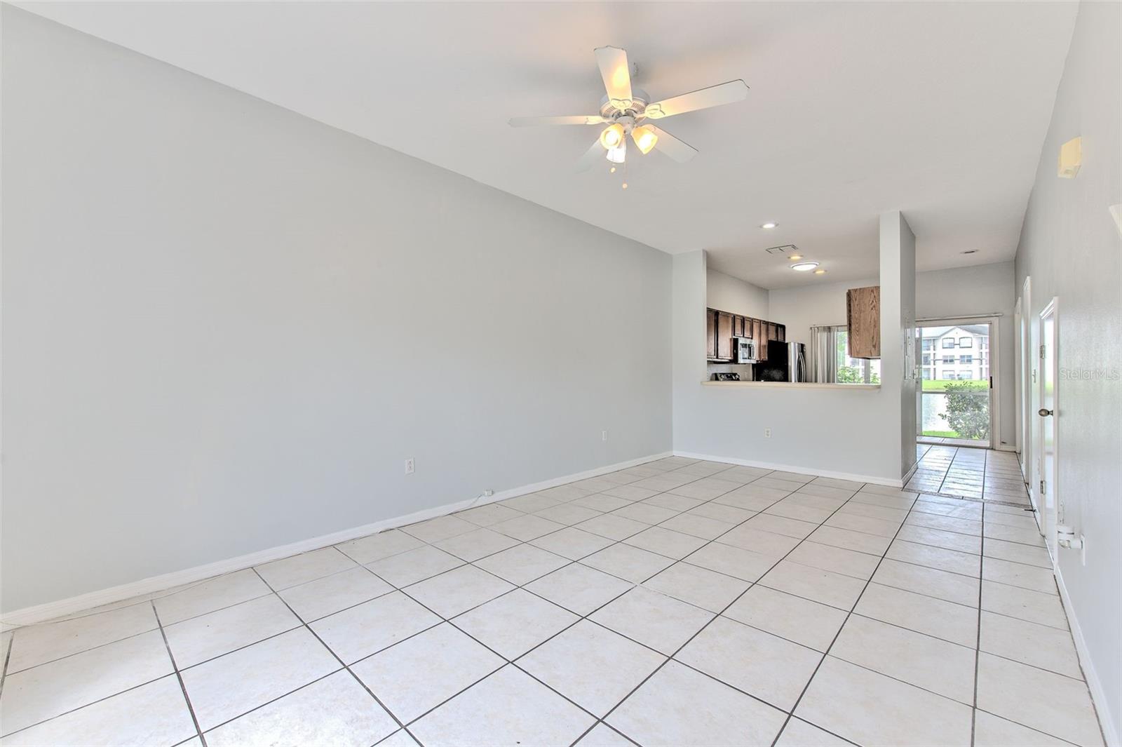 18504 PEBBLE LAKE CT, TAMPA, FL — photo 15