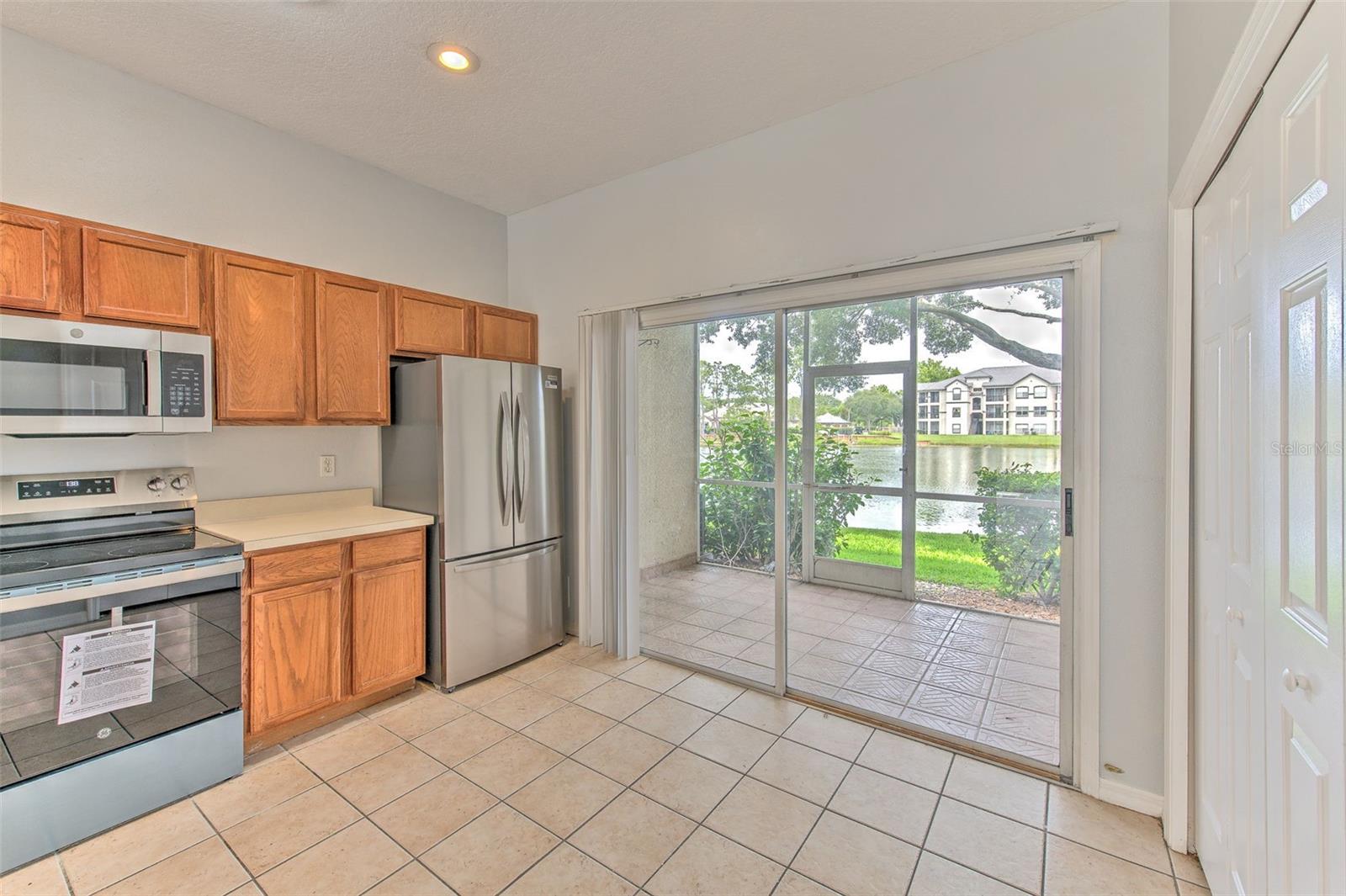 18504 PEBBLE LAKE CT, TAMPA, FL — photo 20