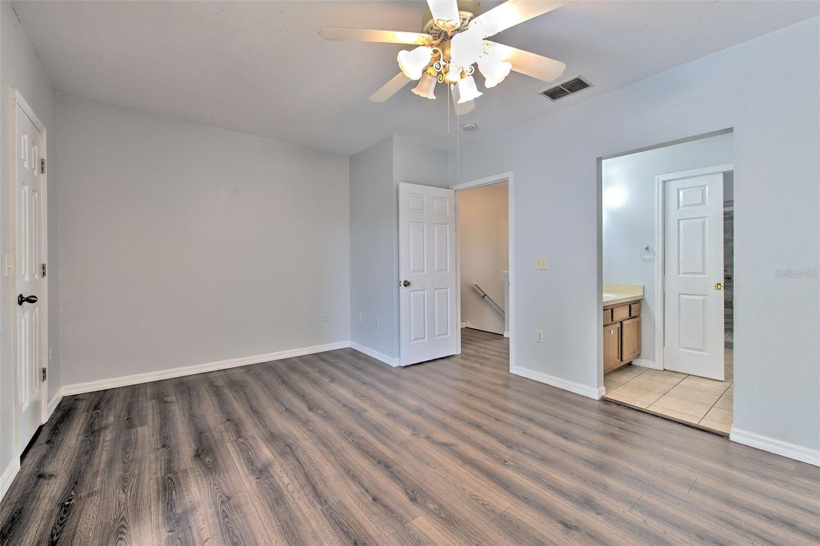 18504 PEBBLE LAKE CT, TAMPA, FL — photo 38