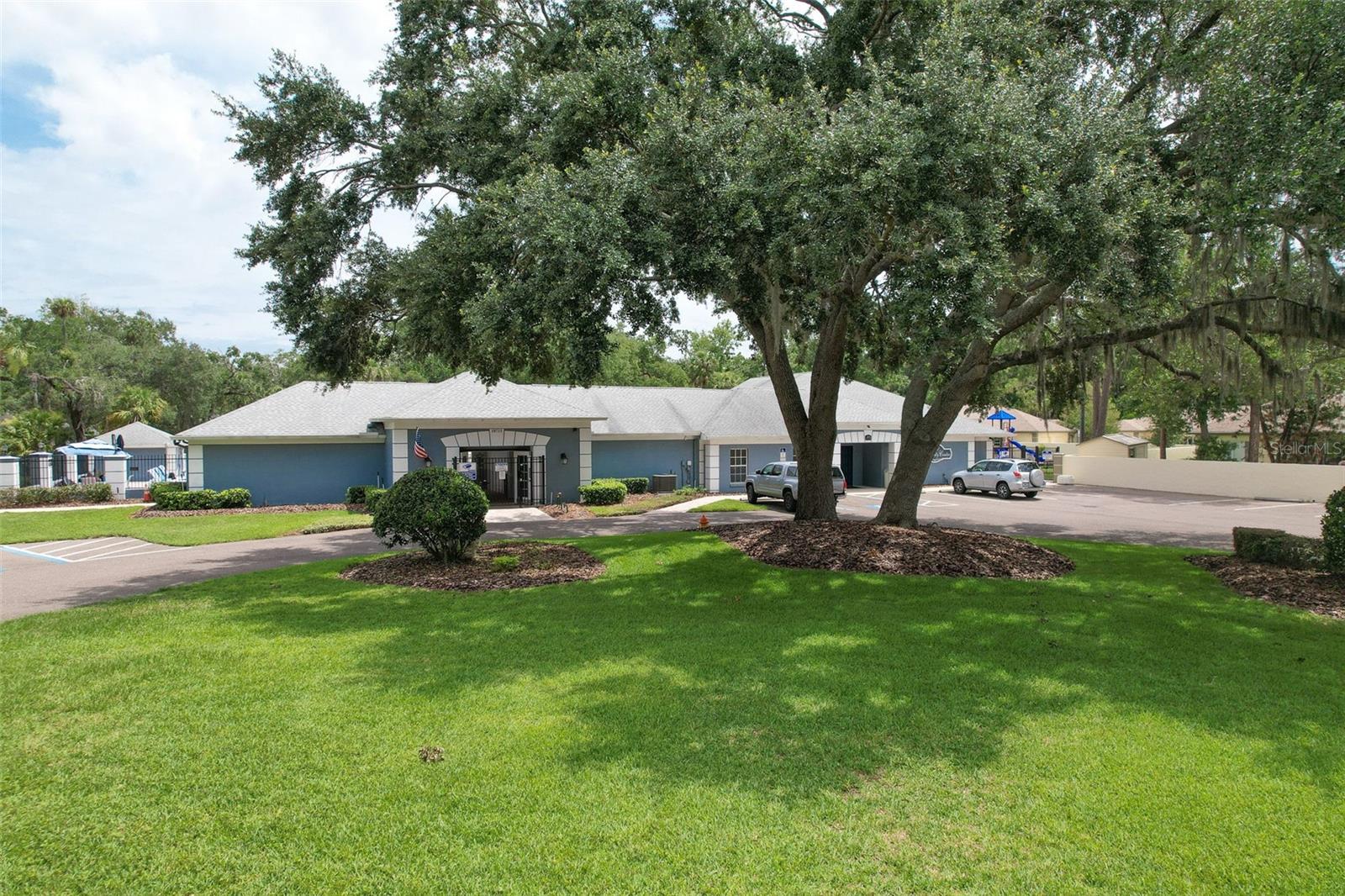 18504 PEBBLE LAKE CT, TAMPA, FL — photo 43