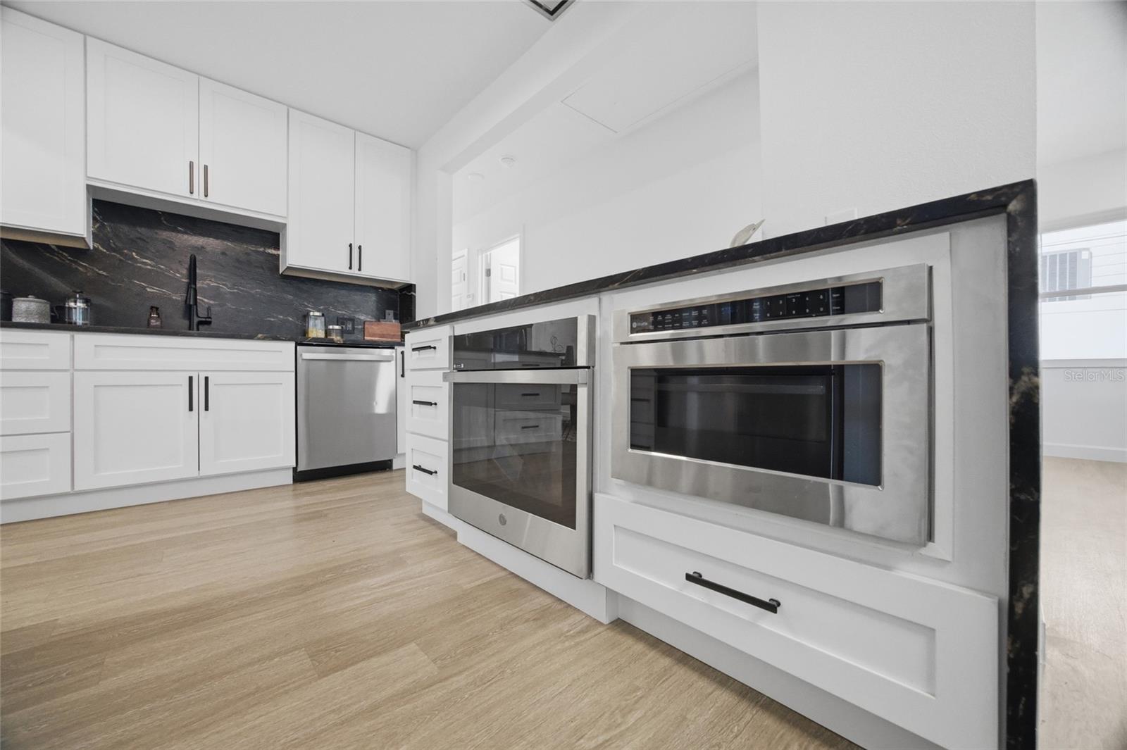 5207 W CLEVELAND ST, TAMPA, FL — photo 12