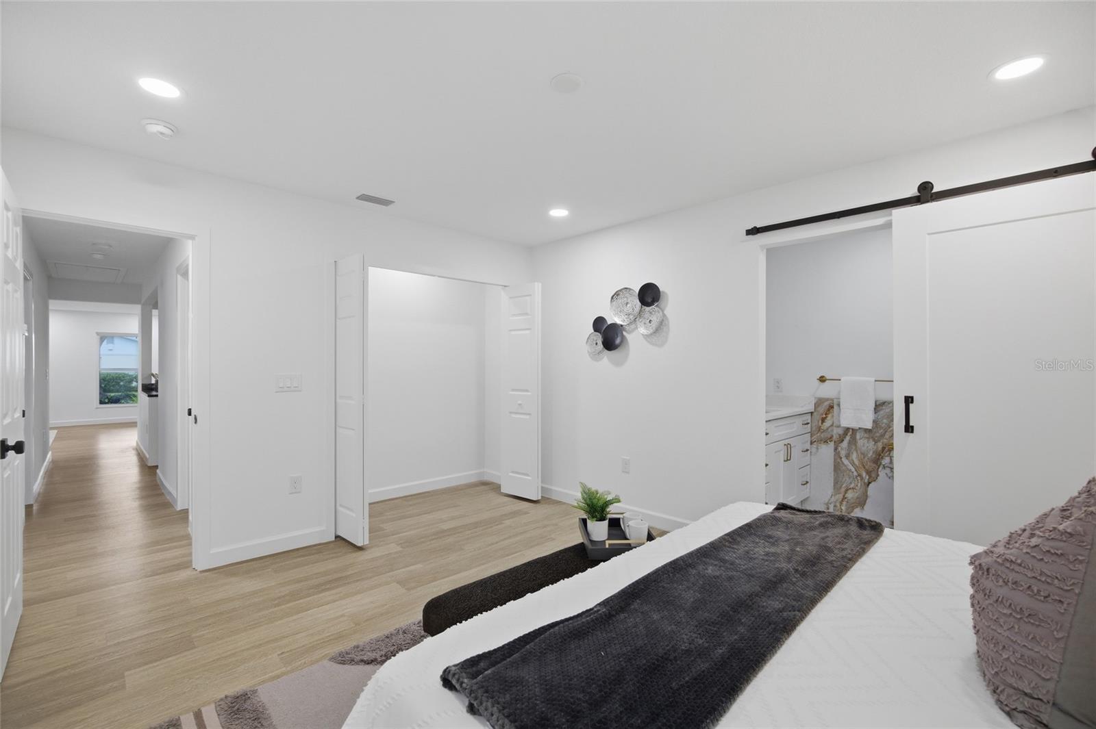 5207 W CLEVELAND ST, TAMPA, FL — photo 19