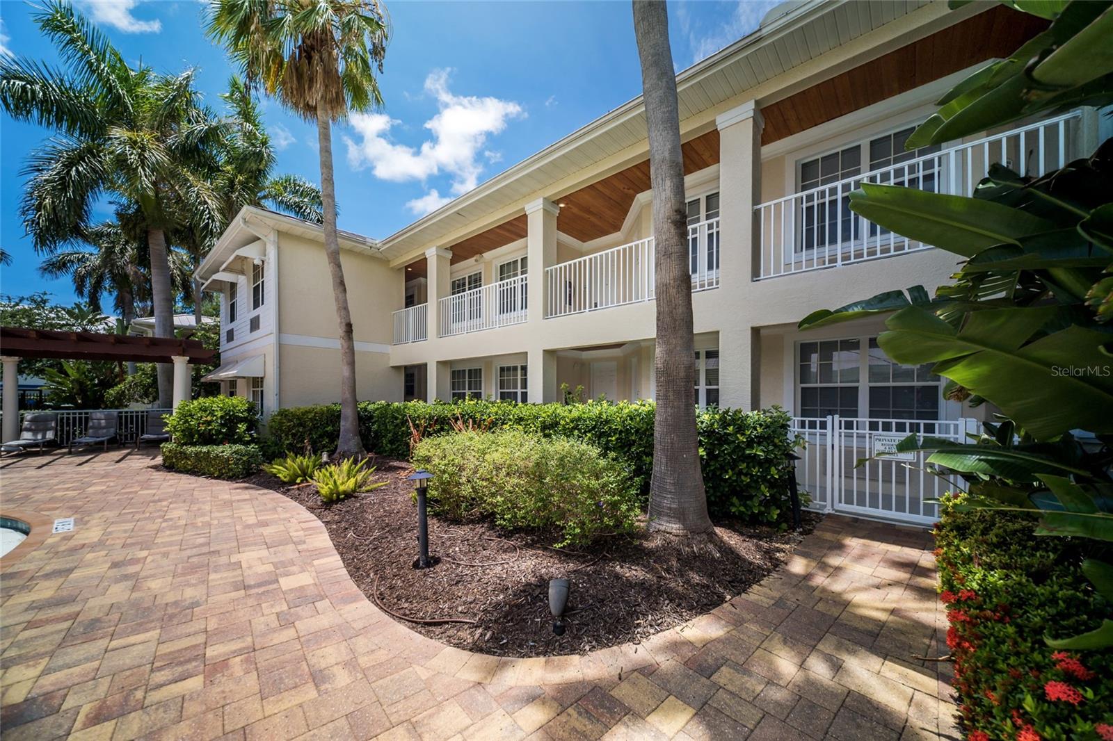 3506 54TH DR W #106, BRADENTON, FL