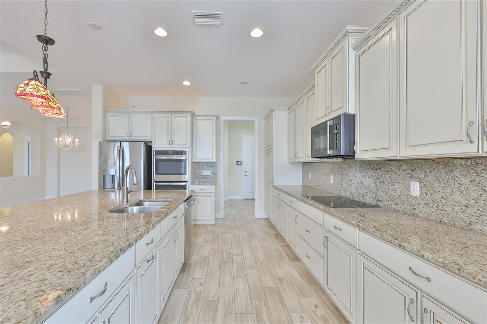 2229 S PEBBLE BEACH BLVD, SUN CITY CENTER, FL — photo 11
