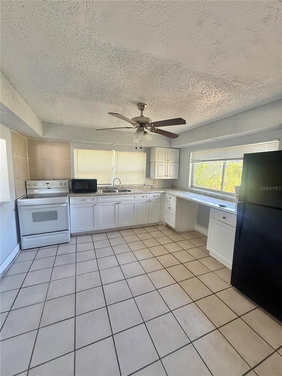 1900 19TH ST S, ST PETERSBURG, FL — photo 2