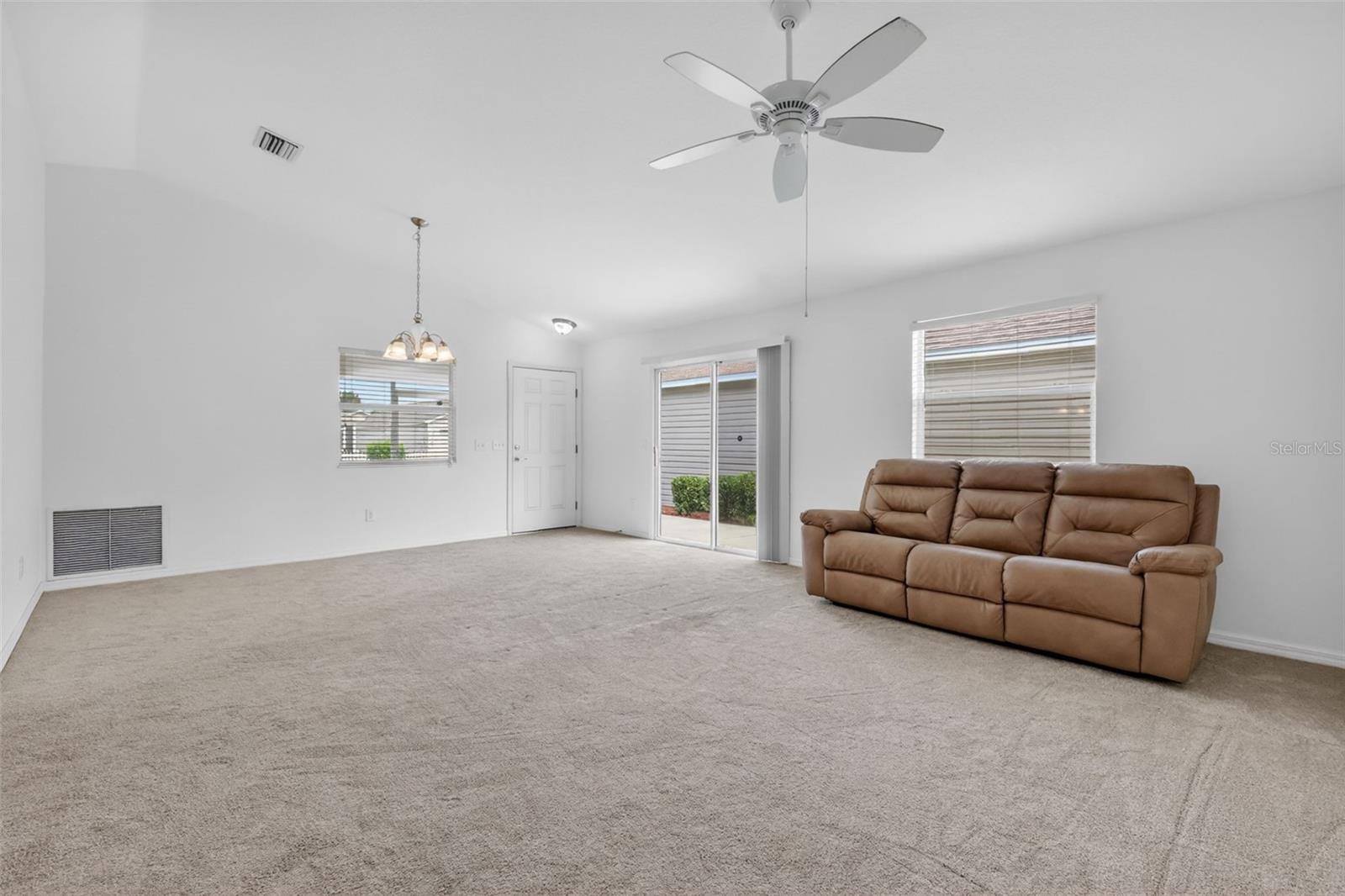 3419 CARRABELLE CT, THE VILLAGES, FL — photo 21