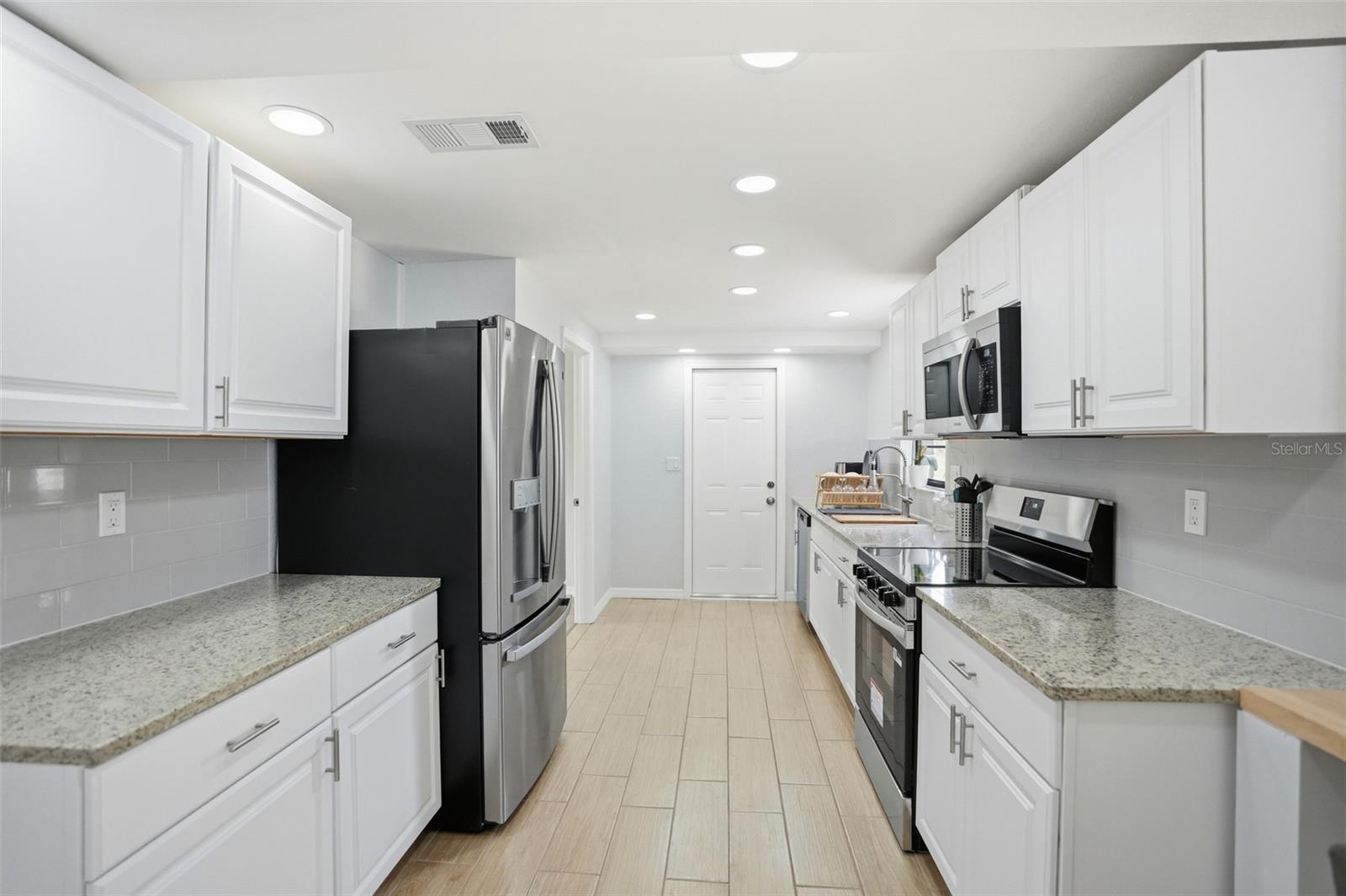 6426 JULY AVE, SPRING HILL, FL — photo 17