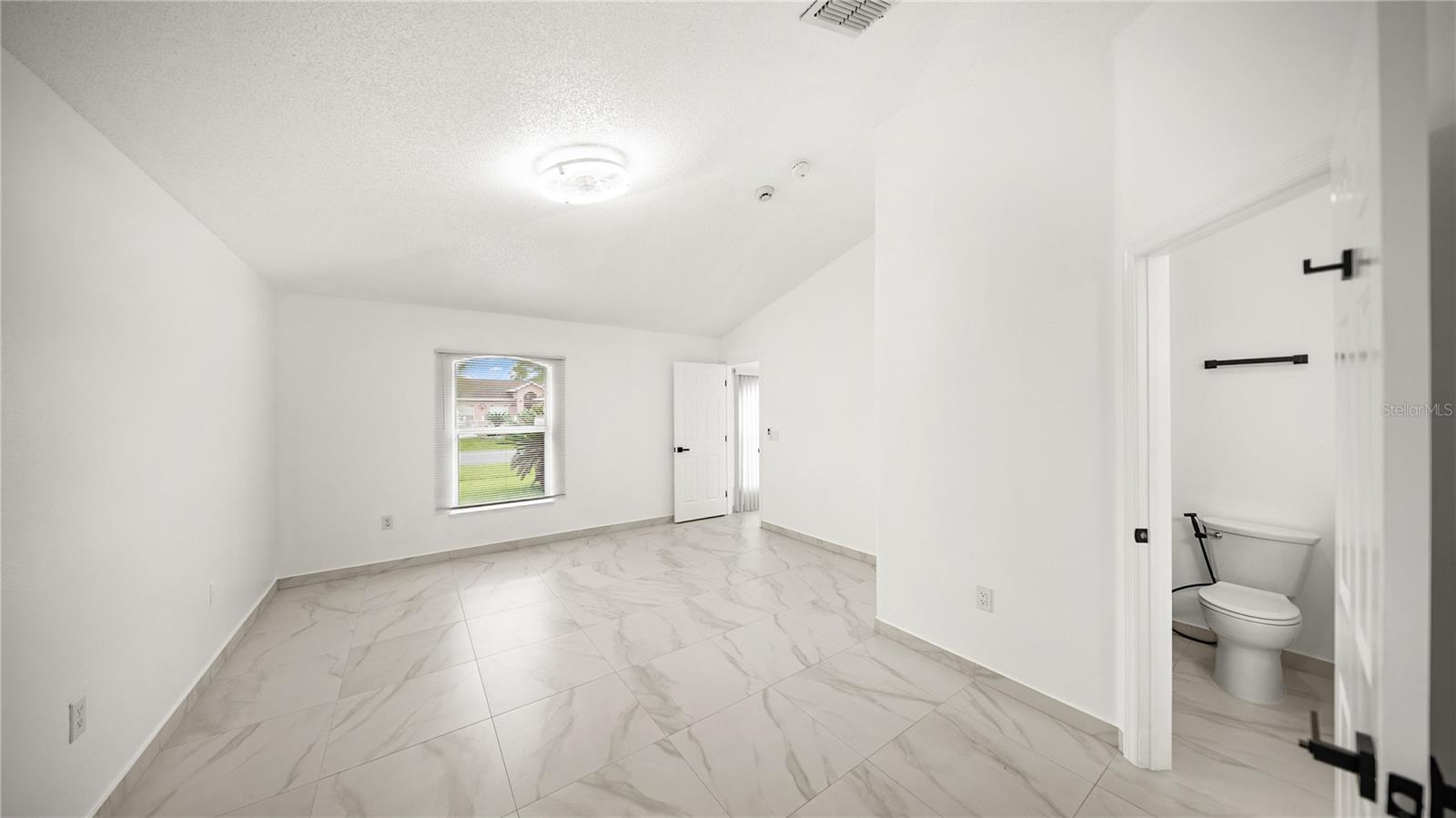 611 JURA LN, KISSIMMEE, FL — photo 16
