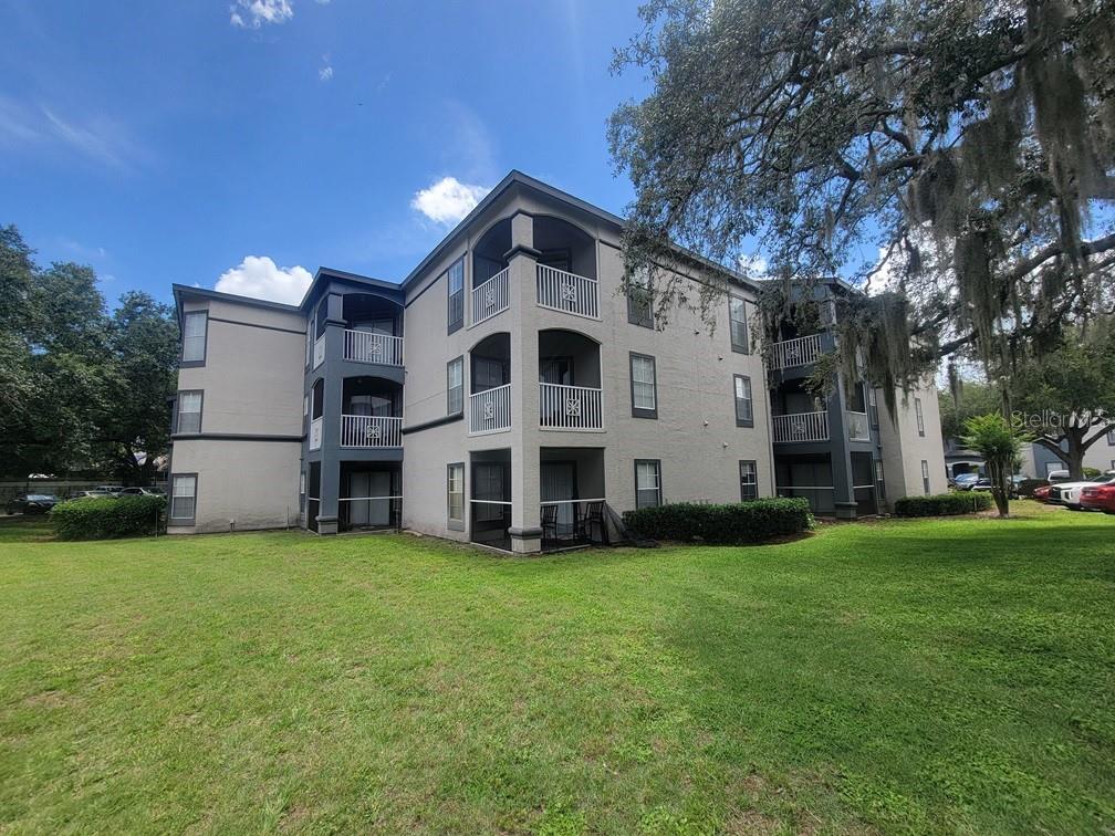 8413 LUCUYA WAY #306, TEMPLE TERRACE, FL