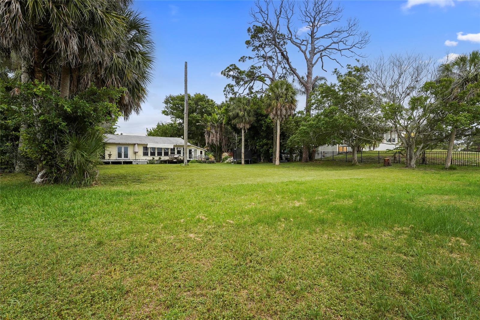 7538 WESTMORELAND DR, SARASOTA, FL — photo 6