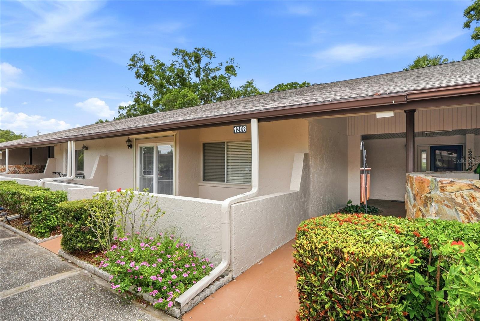1208 14TH CIR SE, LARGO, FL — photo 2